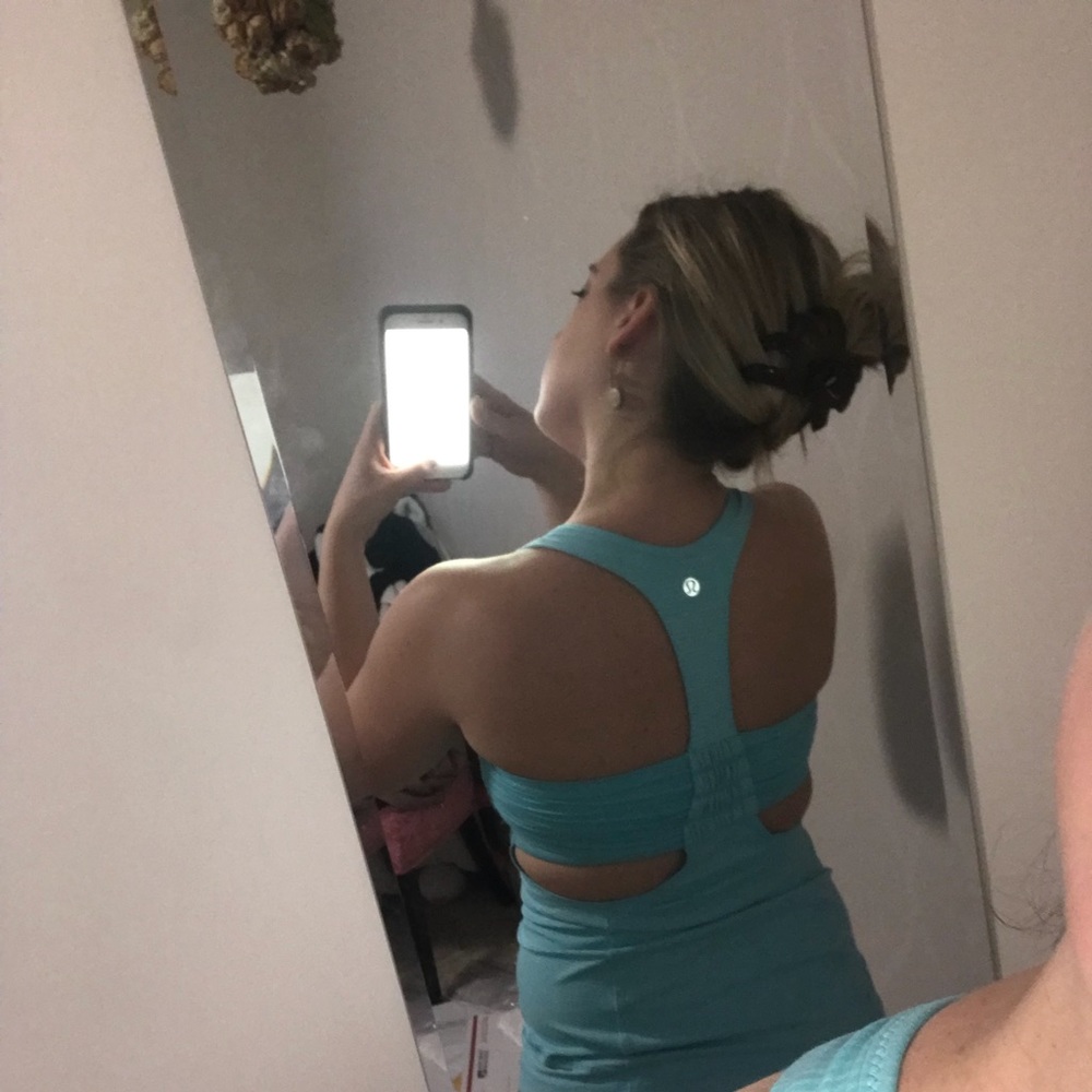 Lululemon Top - Picture 4 of 4